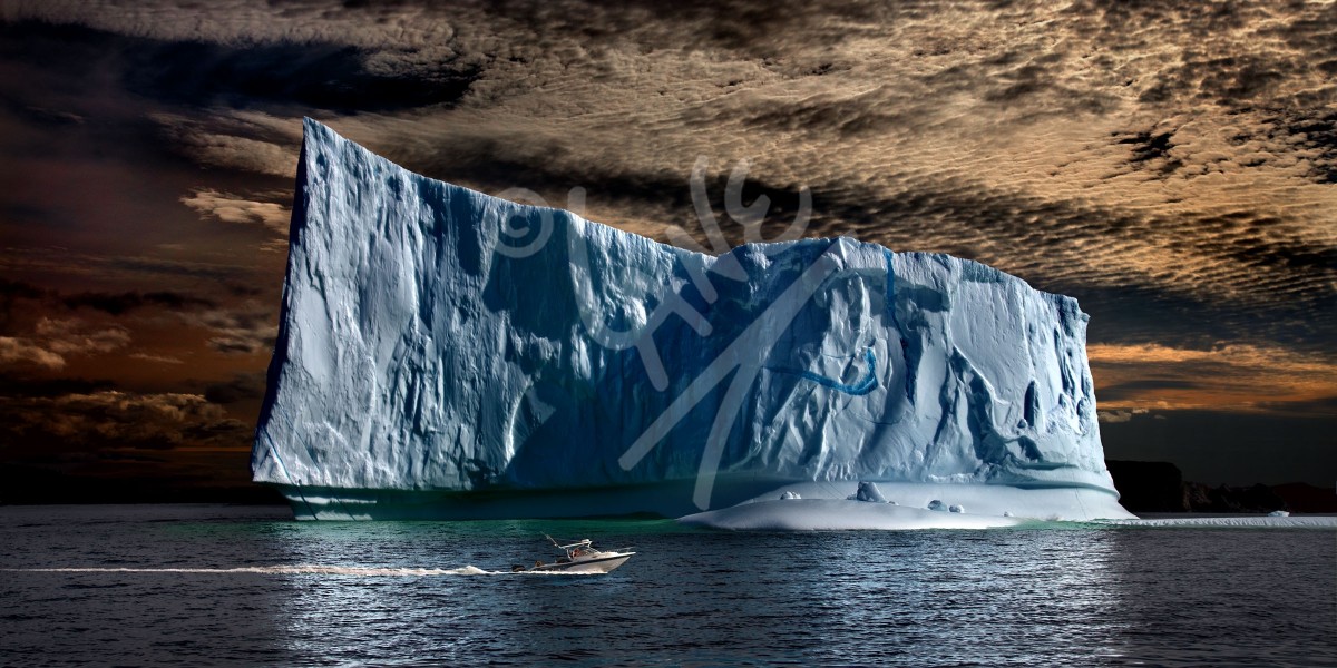 Durrells iceberg panorama